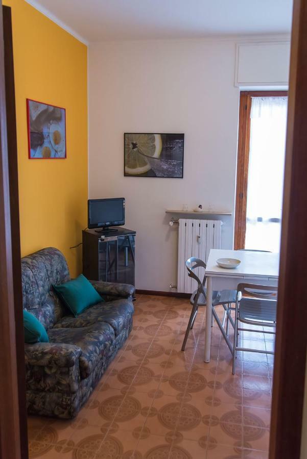 Luminoso Bilocale Apartman Alessandria Kültér fotó